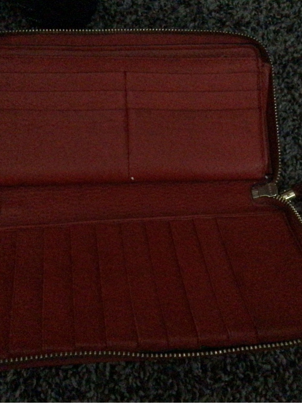 Gucci Red Embossed Leather Sunglasses Case - Picture 3 of 3